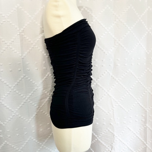 π 409. NWOT Free People Intimately Strapless Ruched Top XS/S | Stretch Black - Picture 4 of 9